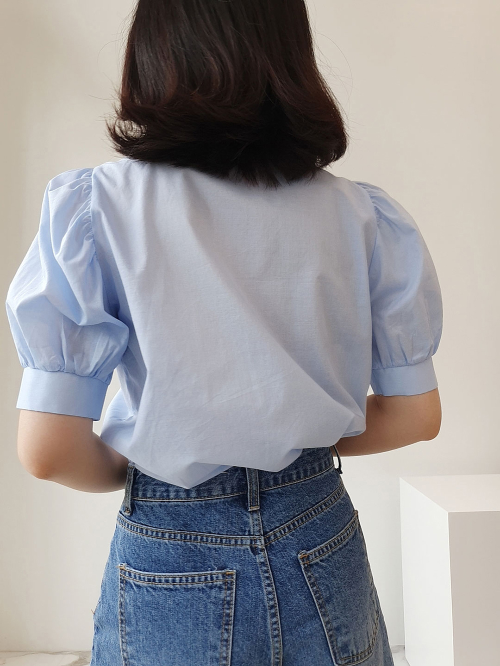 blouse model image-S1L84